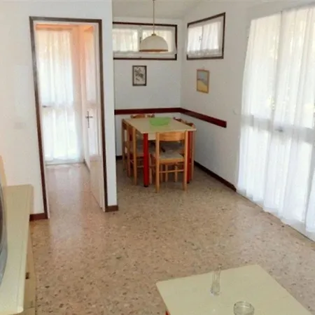 Apartment Family Near In Lignano *