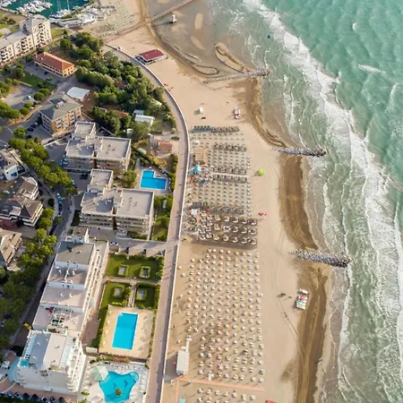 Apartment Family Near In Lignano *